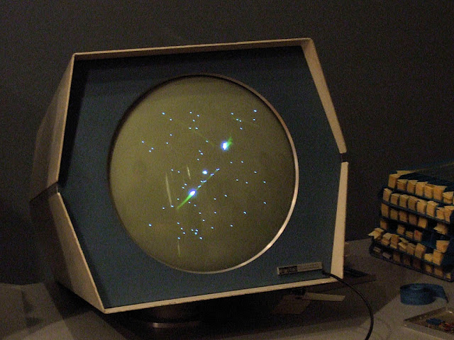 The DEC PDP-1 minicomputer with Type 30 CRT display running Spacewar!